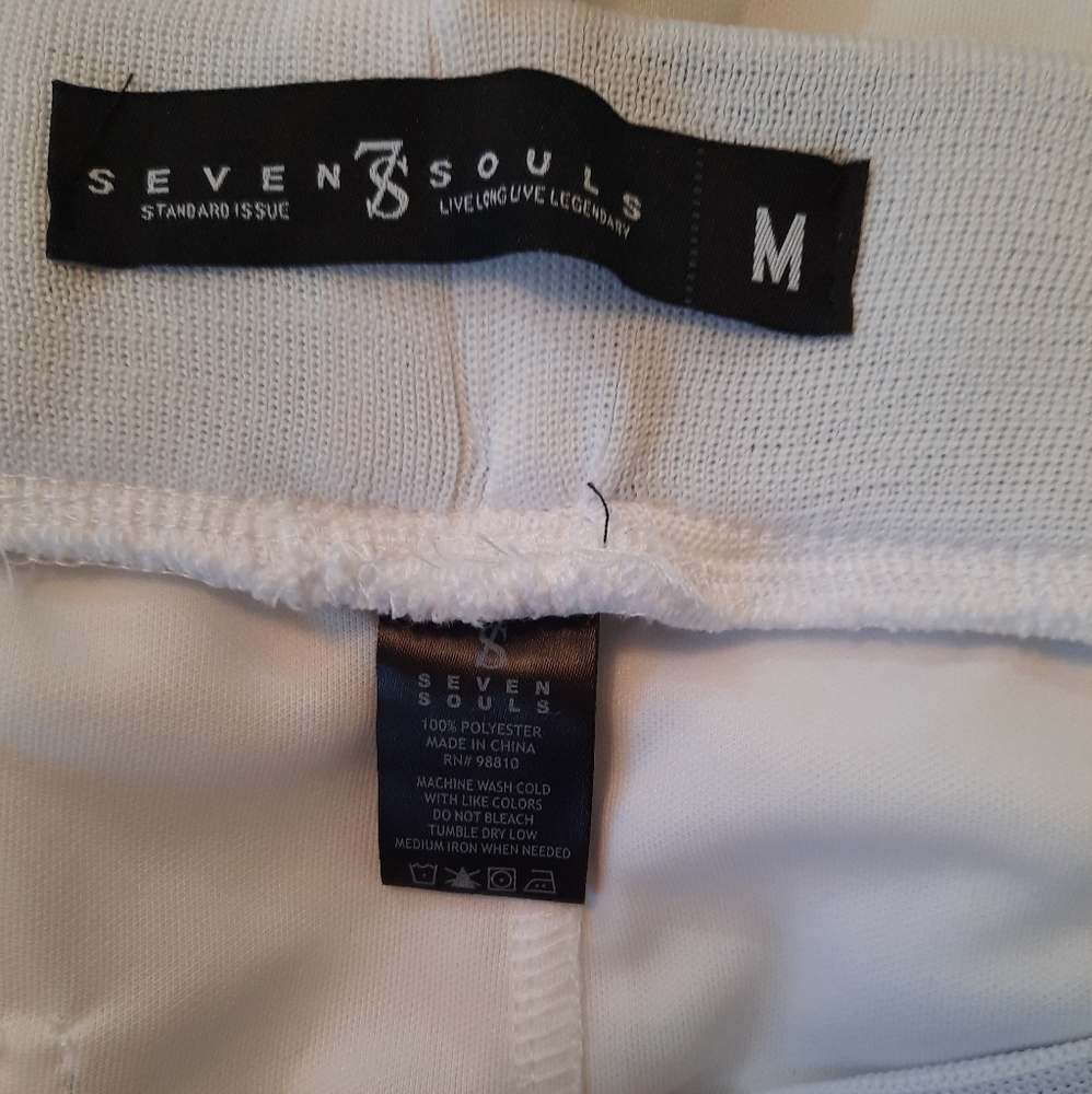 Seven souls athletic shorts medium NWT *A1 - Picture 4 of 4